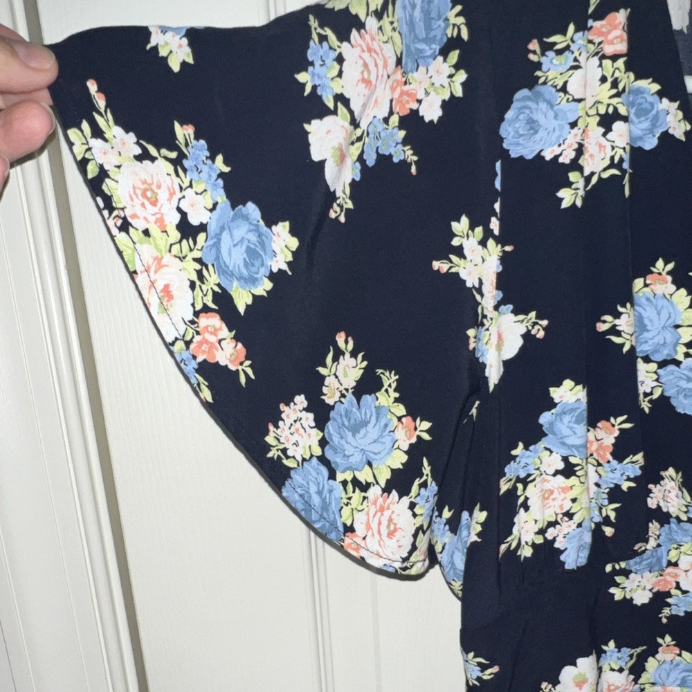 LOFT Navy Blue Floral V-Neck Flutter Sleeve Smocked Back Mini Dress Size 10 - Picture 5 of 9